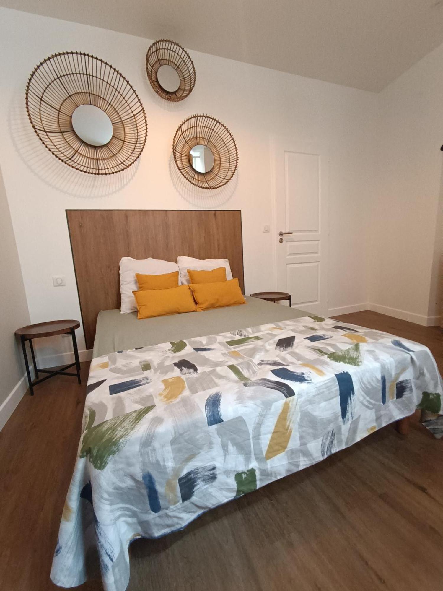 Appartement Centre Ville Historique Avec Terrasse Et Climatise เปรีเกอ ภายนอก รูปภาพ